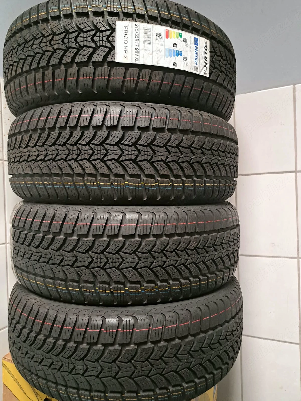 Set 4 anvelope de iarnă Debica Frigo HP2 215 55 R17 98 V XL