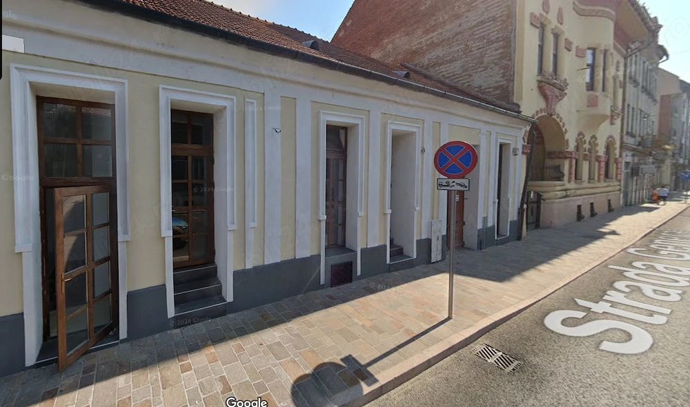 Dau in chirie spatii comerciale ultracentral Oradea