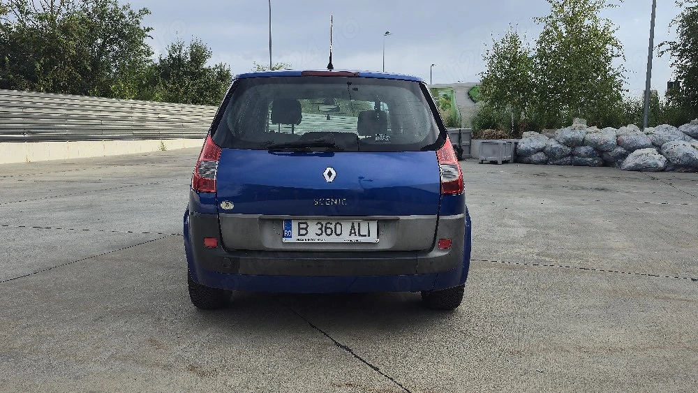 RENAULT Scenic