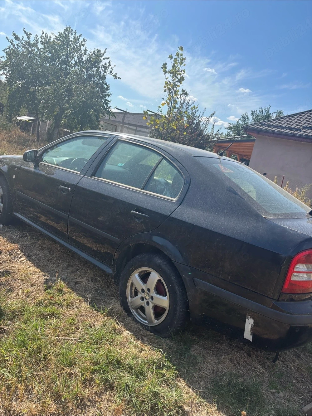 dezmembrez skoda octavia 1.6 benzina 