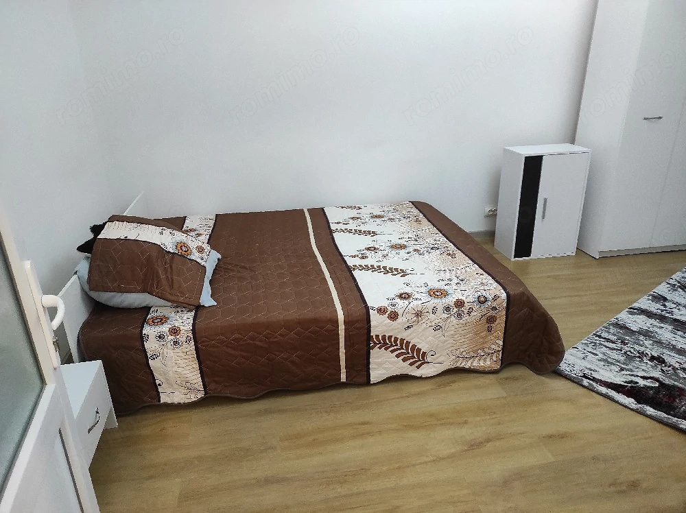 Garsoniera de închiriat 