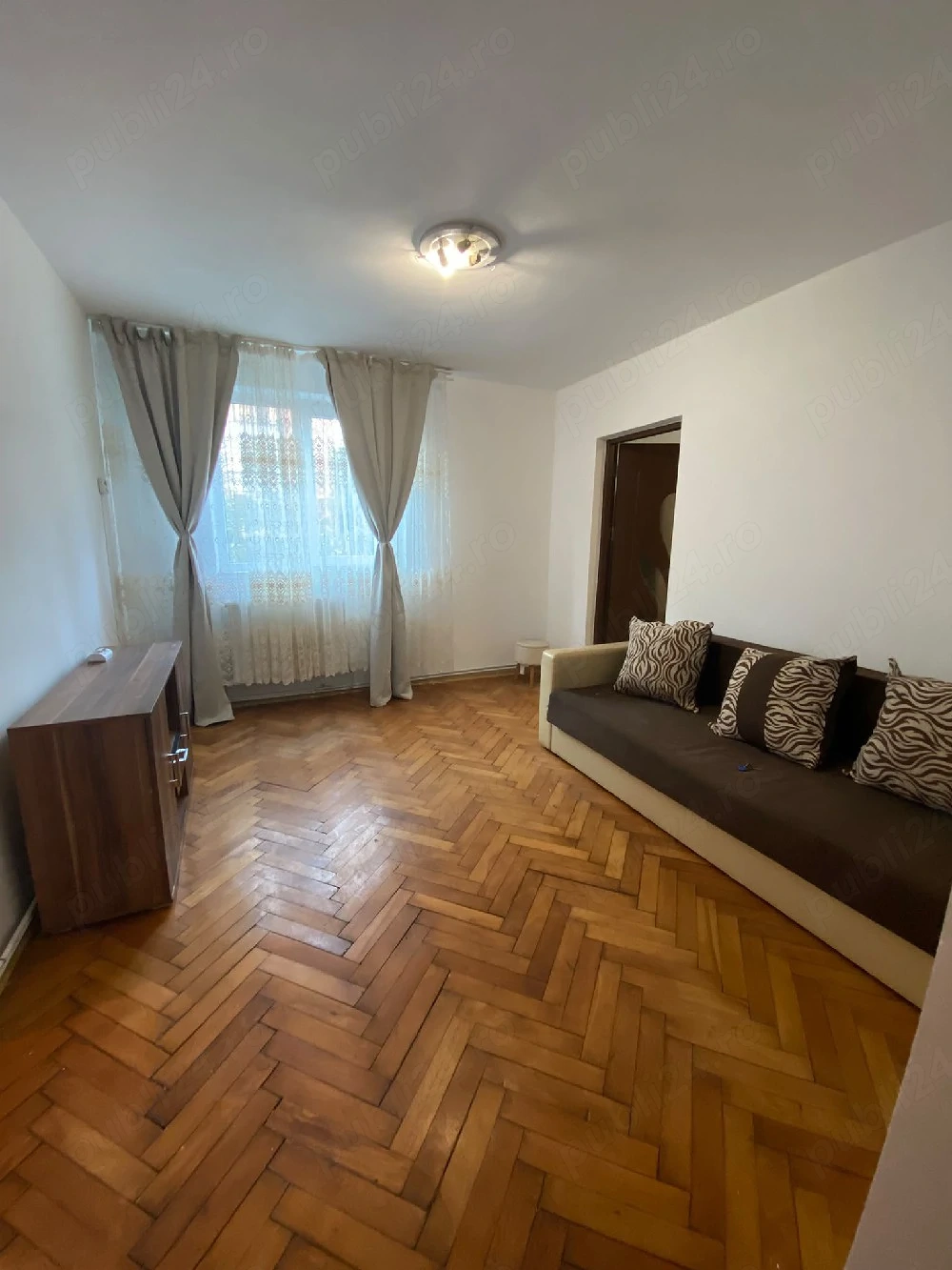 Chirie! Apartament 2 camere,etajul 3, Tatarasi-Flux, 160 lei