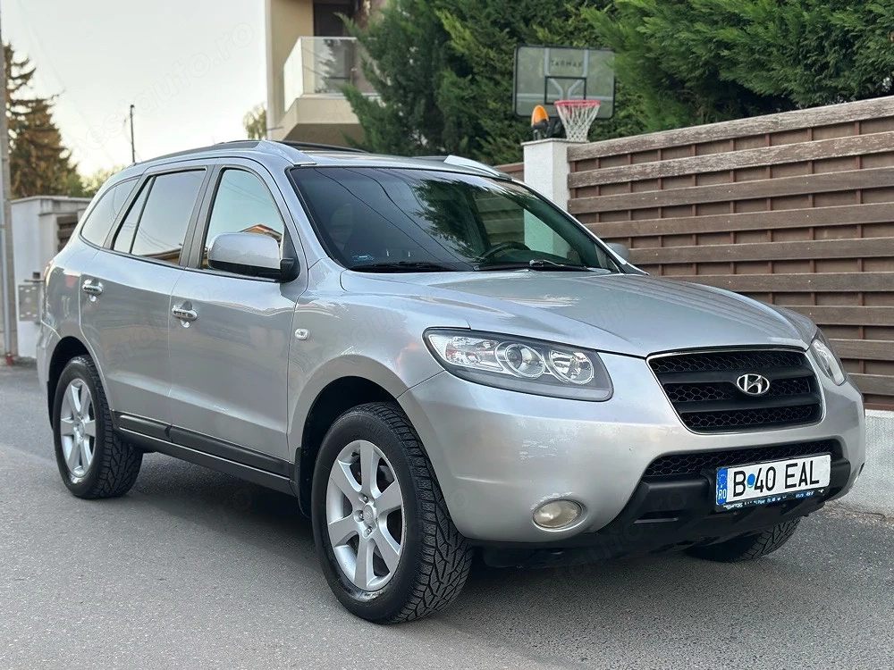 Hyundai Santa Fe  2.2 crdi 4x4  199.000 km  Climatronic 5+1 Trepte Foarte intretinuta