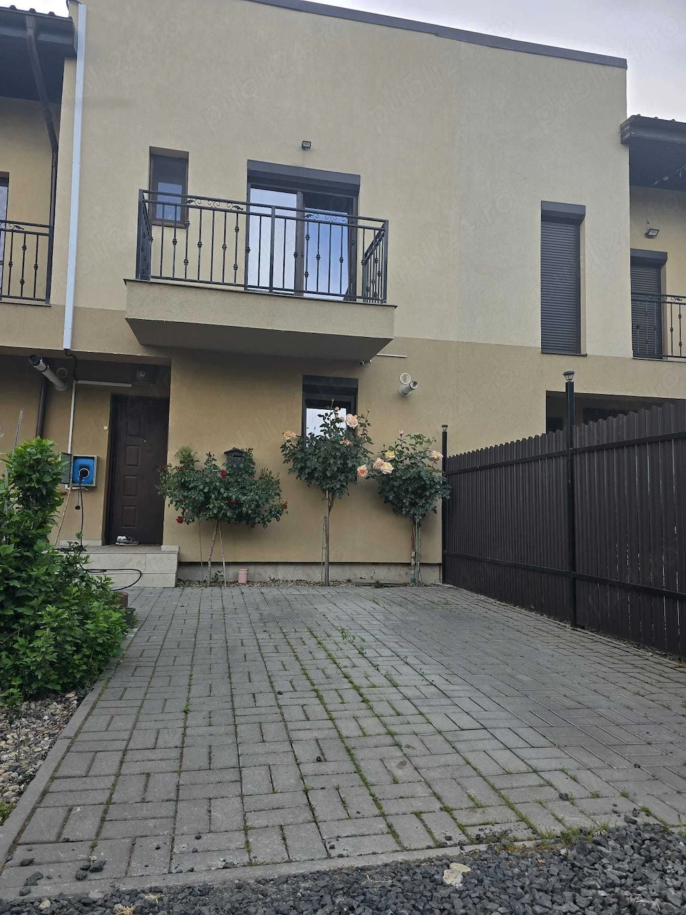 Casa cu 4 camere, panouri electrice, Timisoara