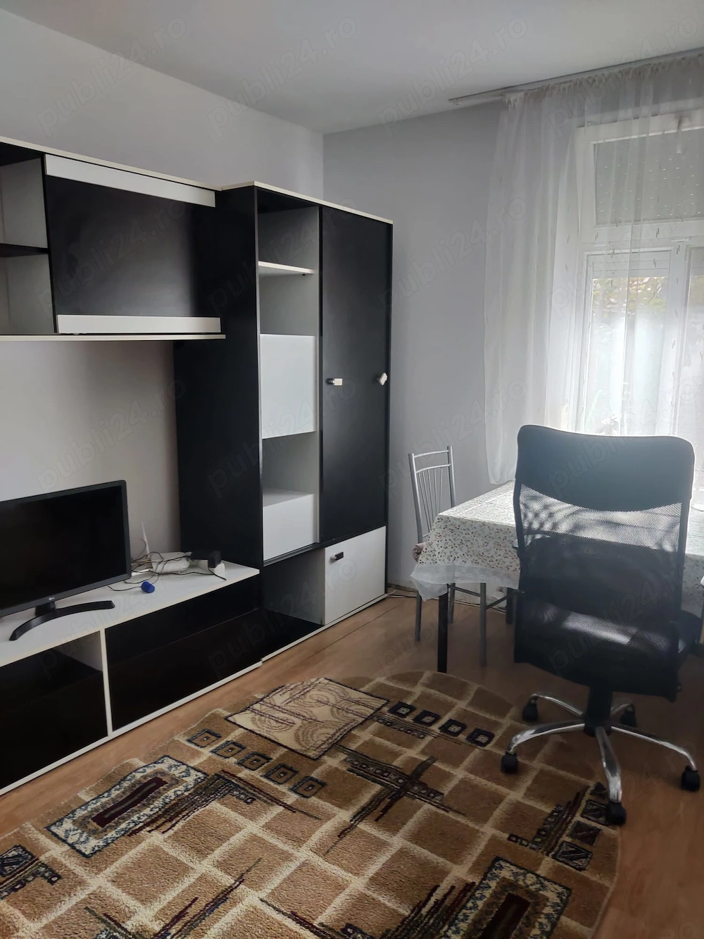 Apartament cu o camera zoan Universitate ,Liber