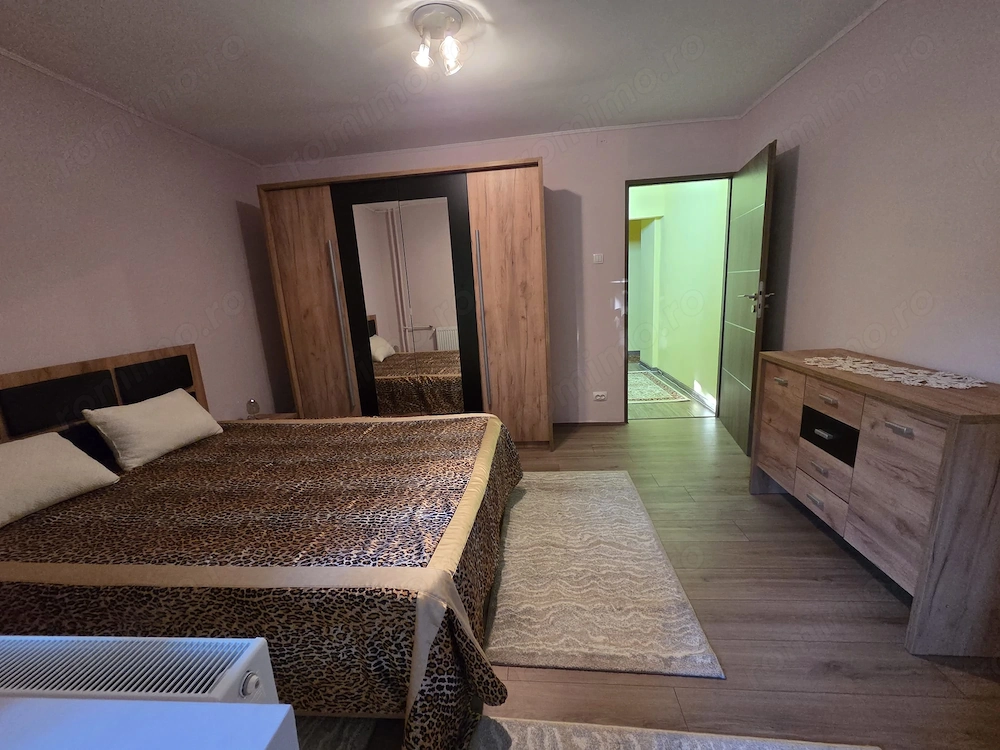 De închiriat apartament cu 2 camere   zona Mircea cel Bătrân