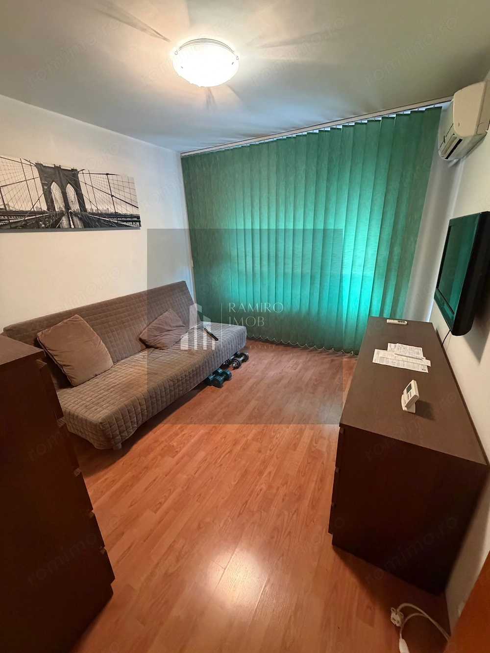 Apartament 2 camere decomandat Piata Resita