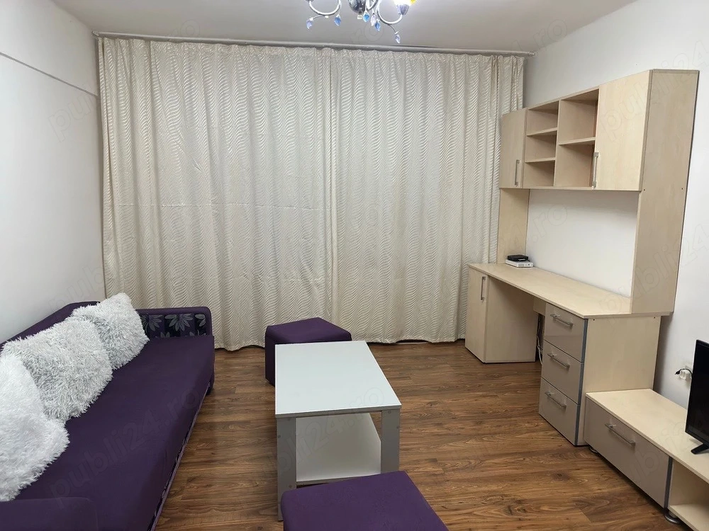 PROpRietar inchiriez apartament cu 2 camere. Zona centrala Mobilat si utilat complet. 
