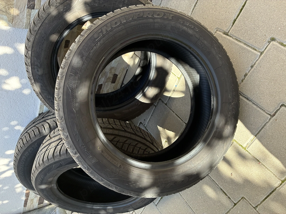 Anvelope iarnă japoneze folosite un sezon,arată ca noi,dimensiuni 185/60R15