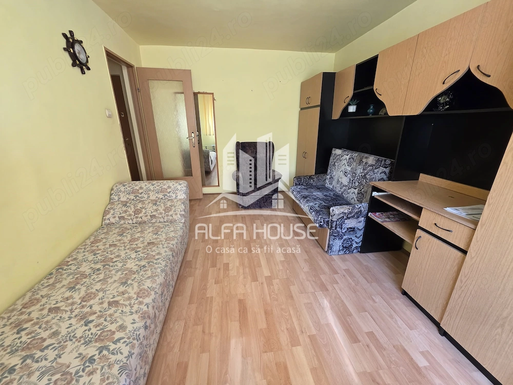 Vand Garsoniera zona Micro 4 