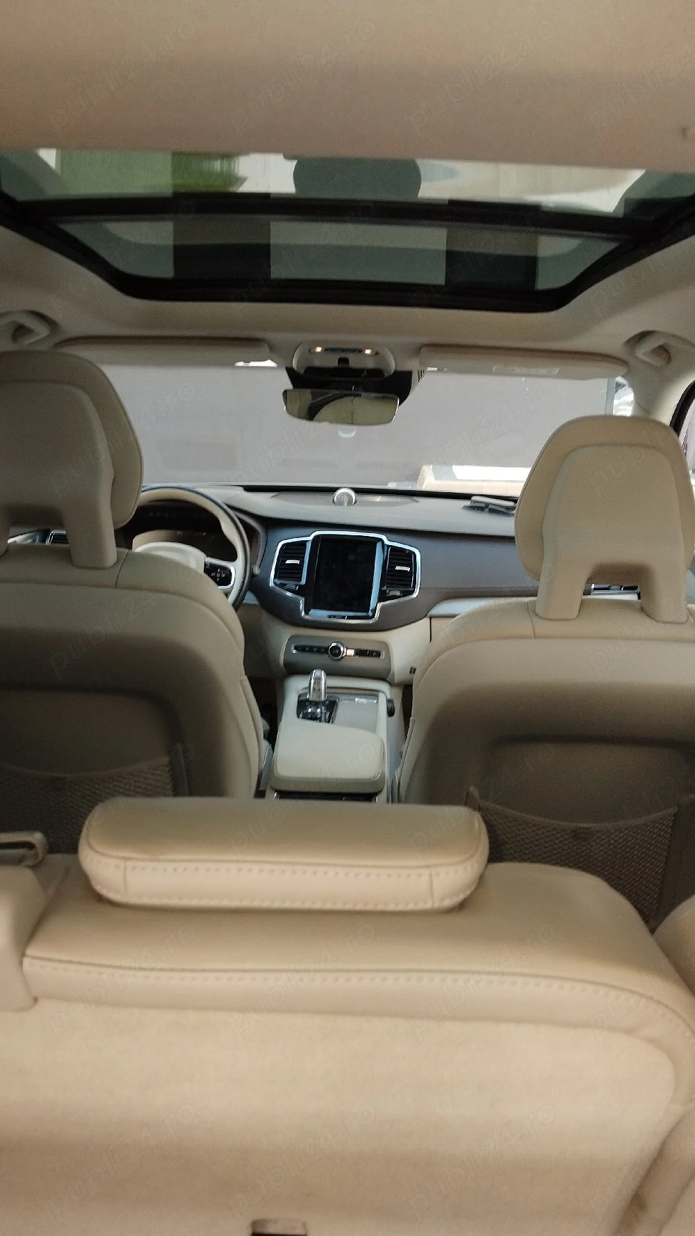 Vând Volvo XC90 pluginhibrid 