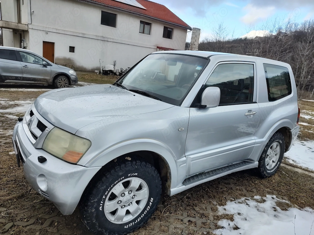 Mitsubishi Pajero 3.2 diesel, autoutilitară 