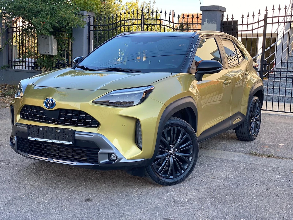 Toyota Yaris Cross Hybrid 4x4 Adventure