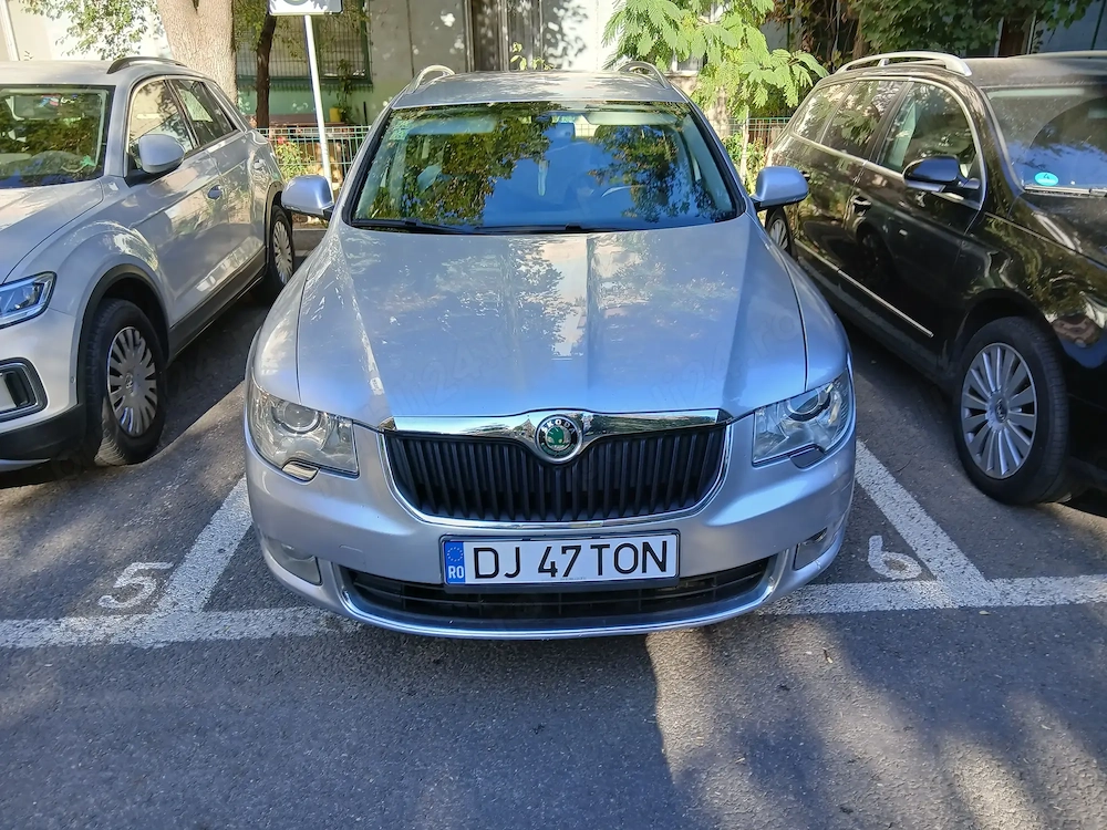 Proprietar skoda superb diesel 2011 automata euro 5