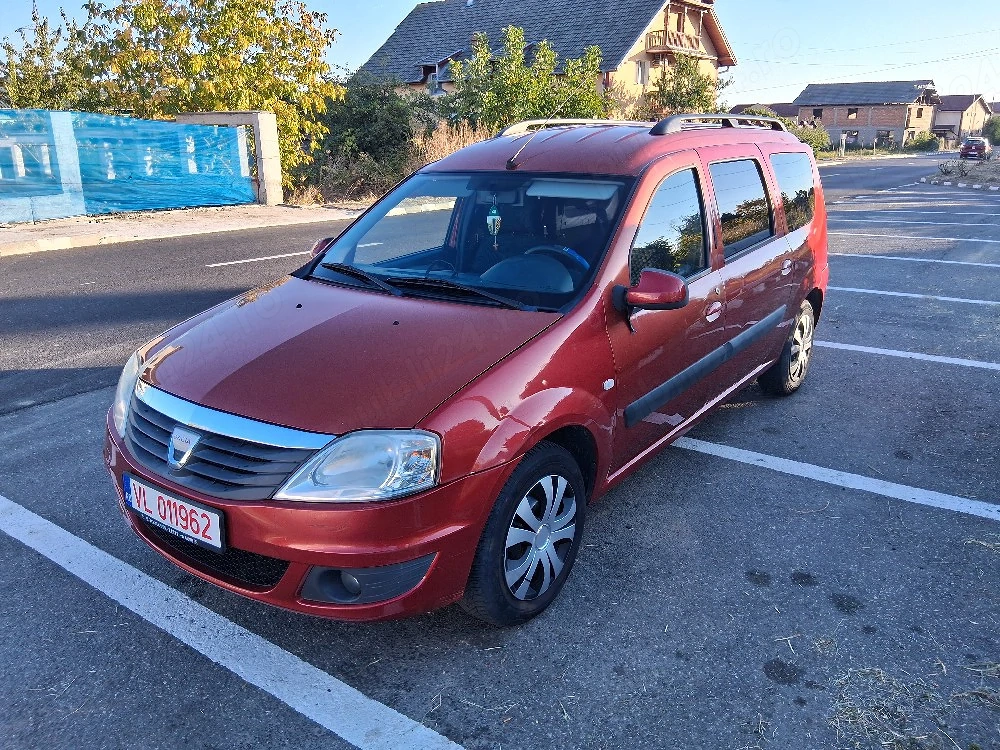 Vând dacia logan mcv 