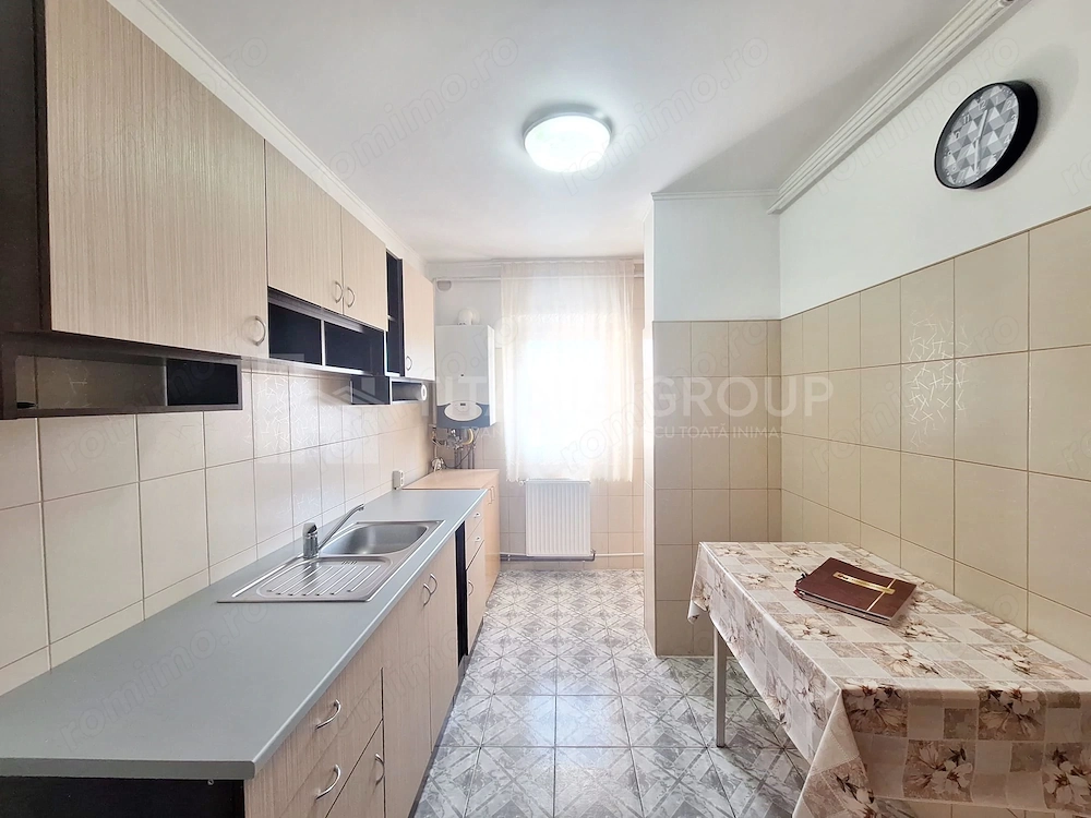Apartament 3 camere, etaj intermediar, comision 0