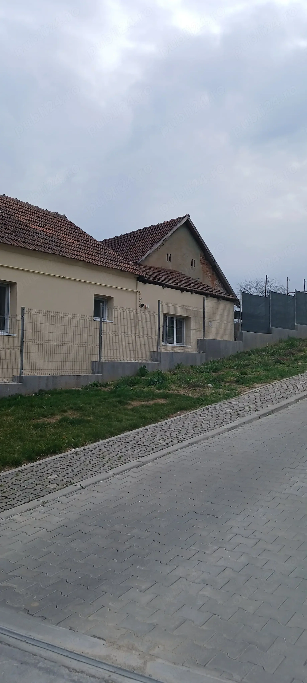 Vind Casa in sat Vetel 