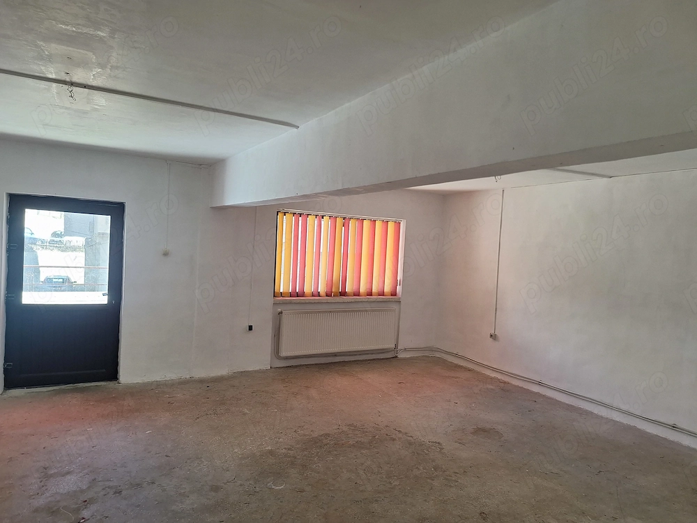 Vand apartament spatiu 150mp Privighetorii