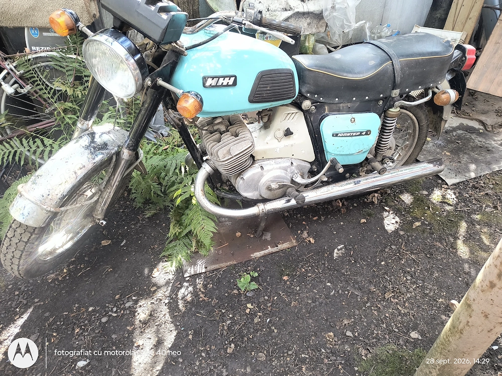 Motocicleta Jupiter 4