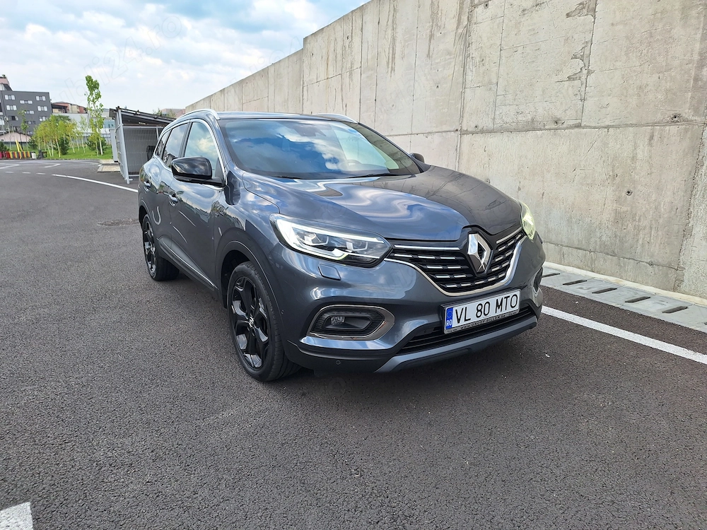 Renault Kadjar 1332 , 140 Cp Benzină.motorizare  pus pe mercedes benz ,muzica BOSE