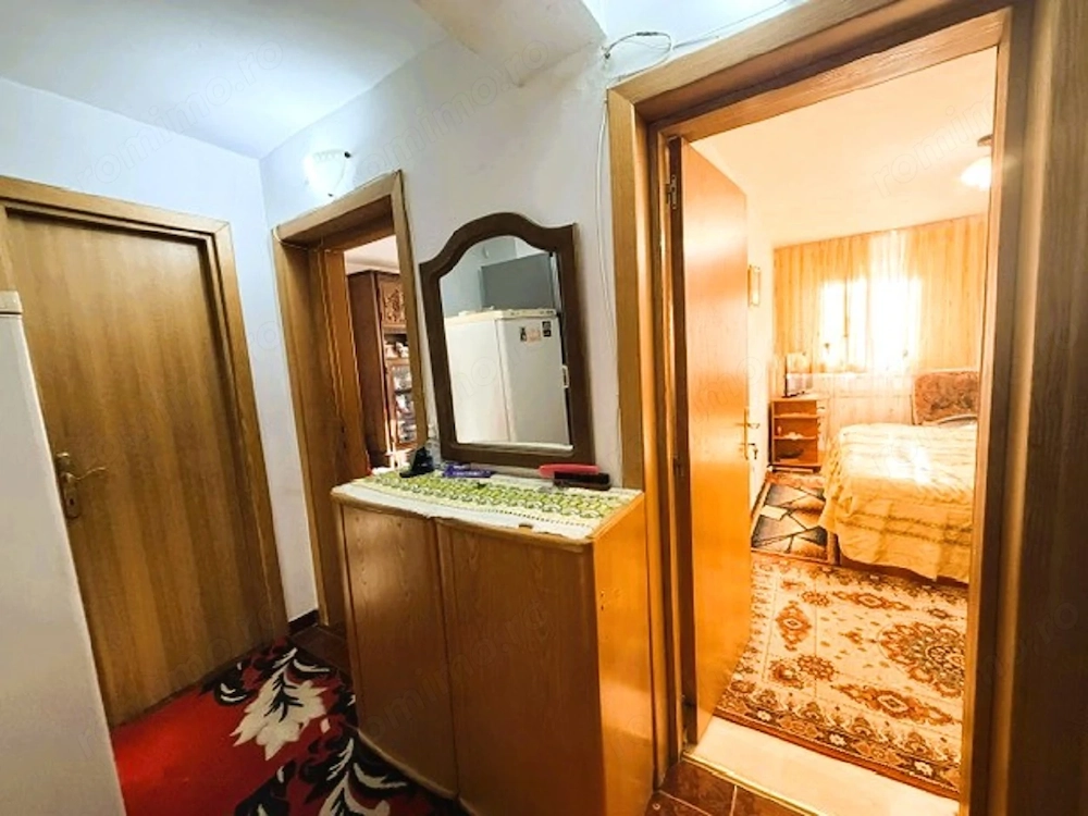 Apartament 2 camere decomandat etaj 3