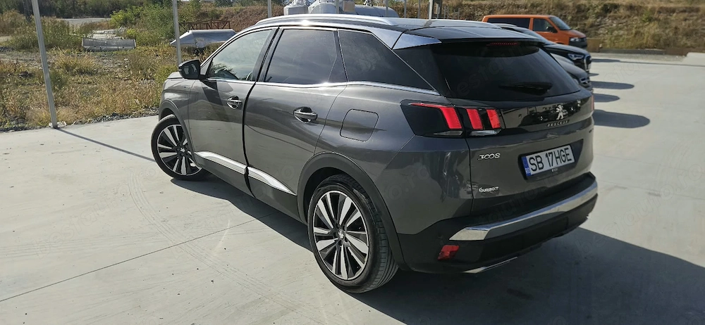 Peugeot 3008 PHEV 300 EAT8 4X4 GT 300CP