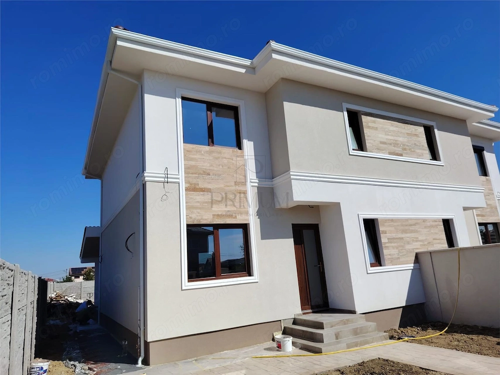 Duplex in locatie excelenta - living spatios - toate utilitatile