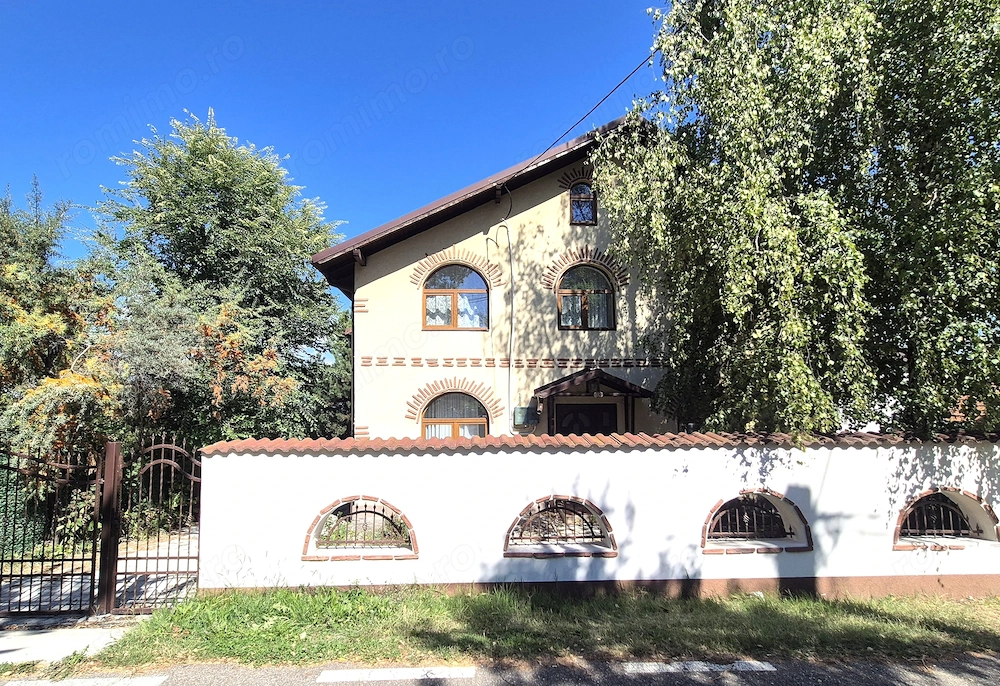 COMISION 0% - Casa cu view specataculos, D+P+M 236mp teren 436mp Campulung Arges