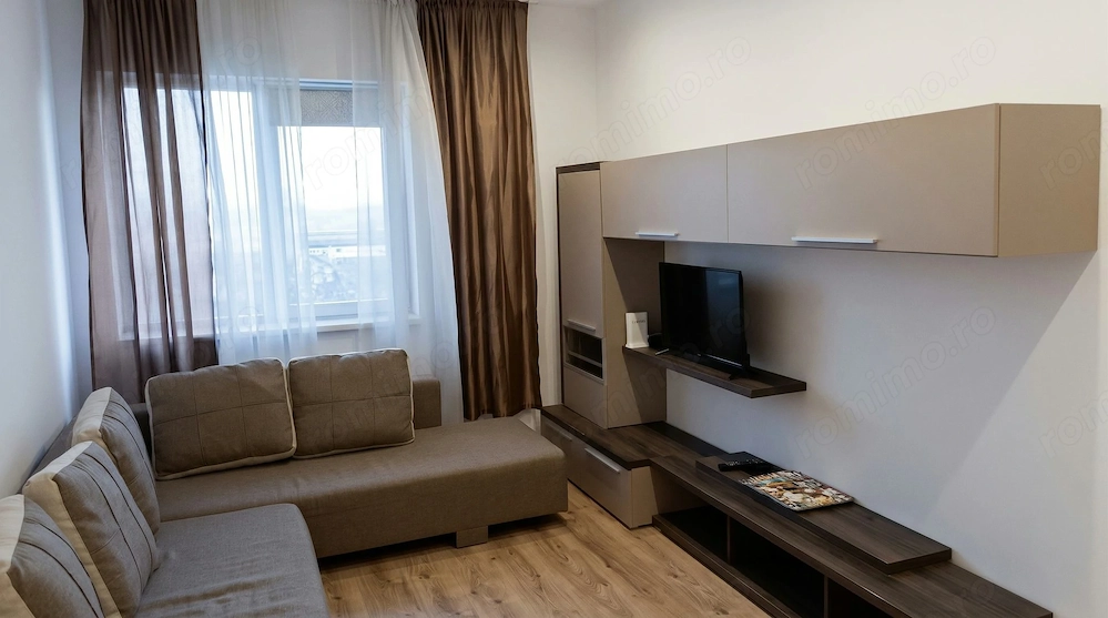 Apartament cu vedere panoramică în hotelul Rin