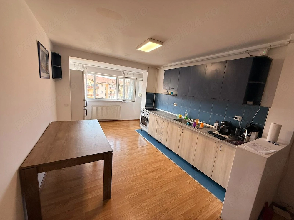 Apartament 2 camere decomandat zona Florilor