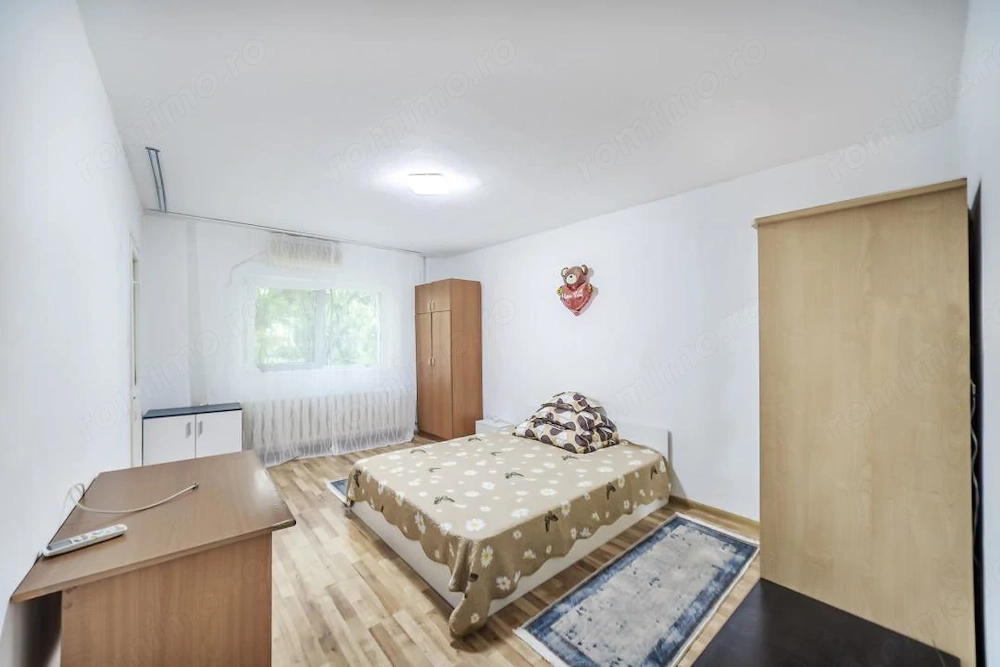 Garsonieră decomandată*etaj 1*Pantelimon Ritmului*