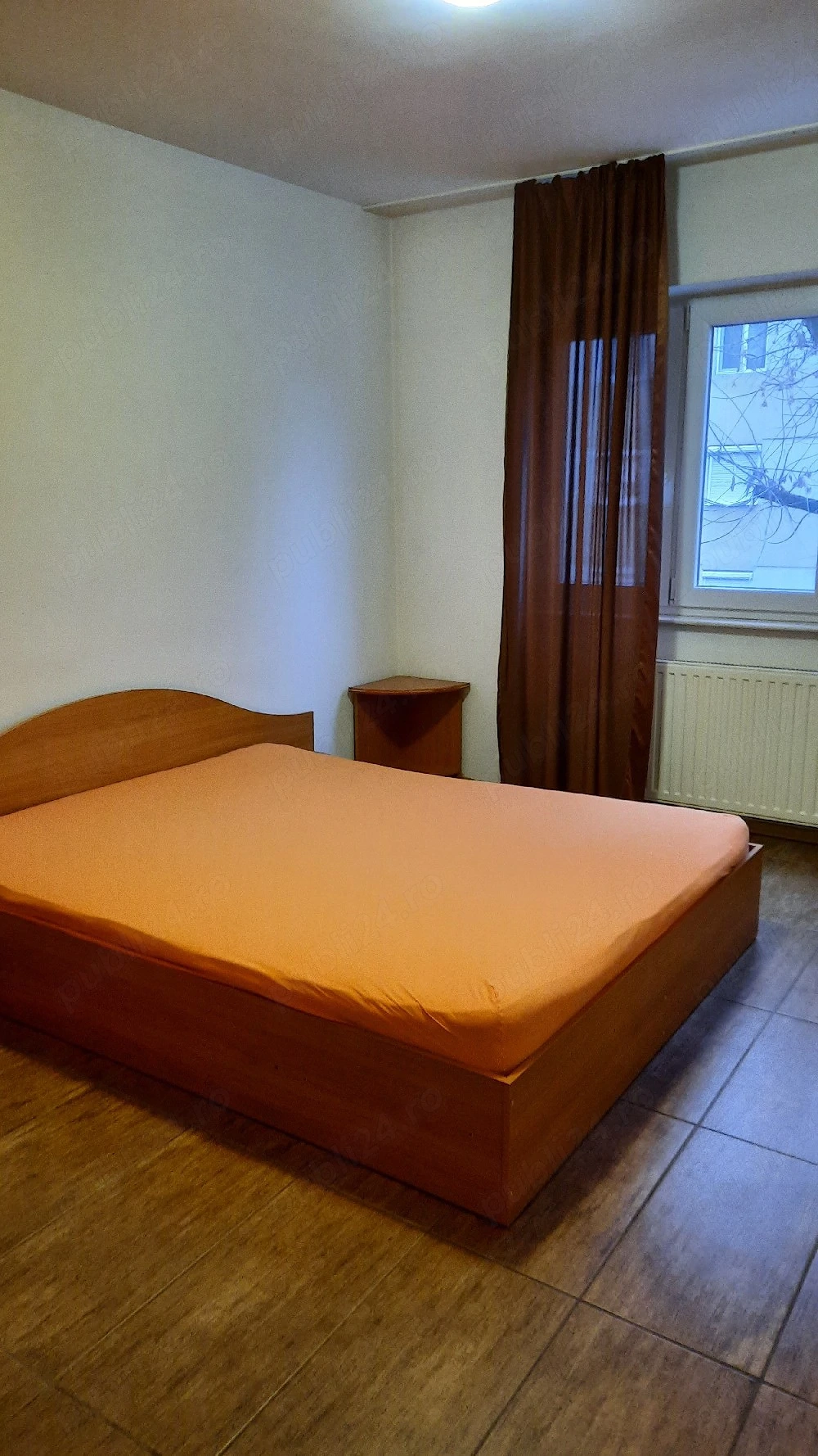 Vând apartament cu 2 camere din 3 în Arad.  Persoană fizică. 