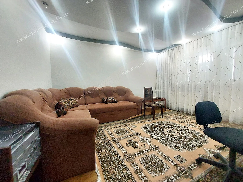 Apartament 4 camere, etaj 1, zona Port   aproape de Faleza Dunării