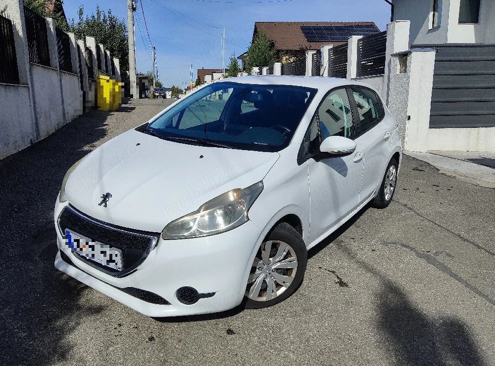 Peugeot 208  1,4hdi  2012