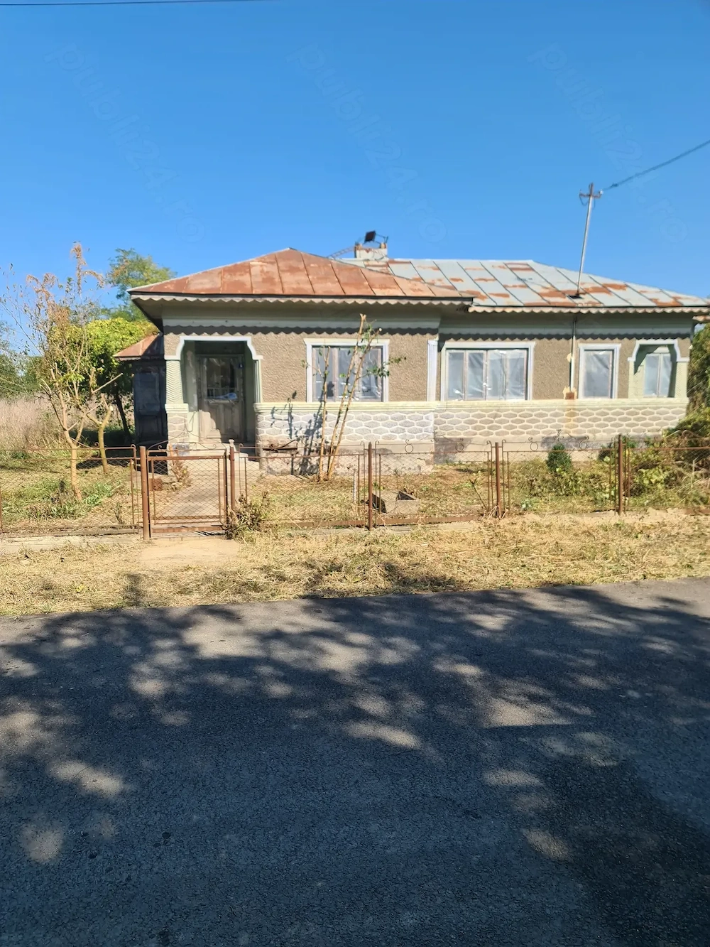 Vând casa în Sat Belciug 