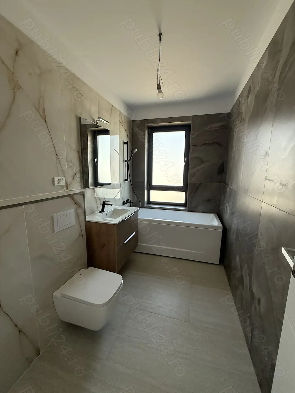Apartament cu 2 camere decomandat, terasă de 9 mp Braytim Hotel IQ 