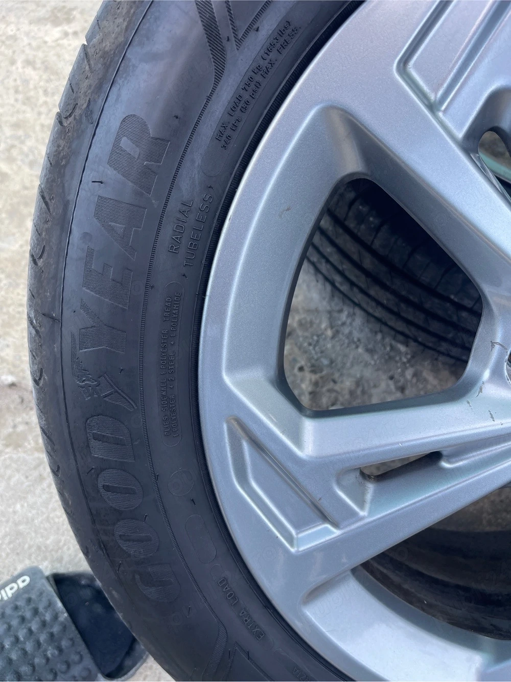 Jante Aliaj Kia & Hyundai 215 55 17 + Senzorii presiune 