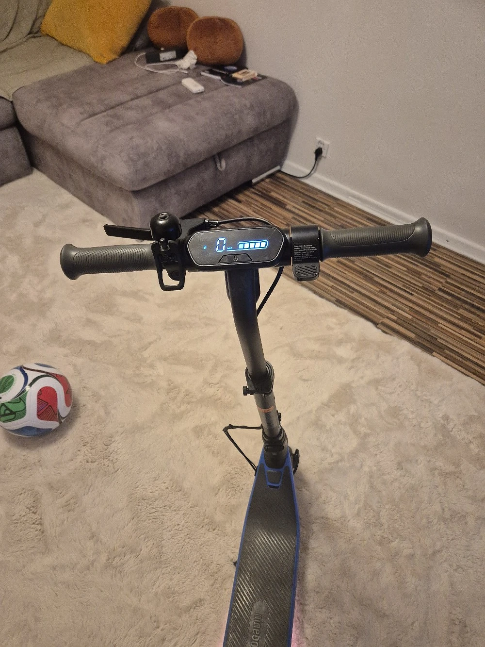 Trotineta electrica Segway Ninebot eKickScooter C2 Pro E, 16 km h, 17 km autonomie, 150W În