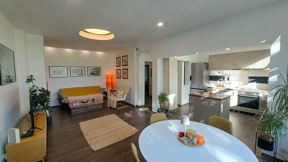 Proprietar,Apartament UNICAT-3 camere, 95 mp, Intrare privată ,Senzatie de locuit la casa