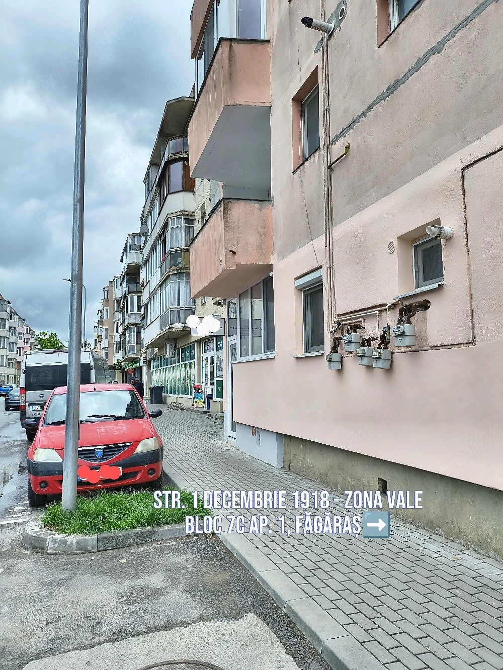Închiriez apartament spațiu comercial parter intrare stradal