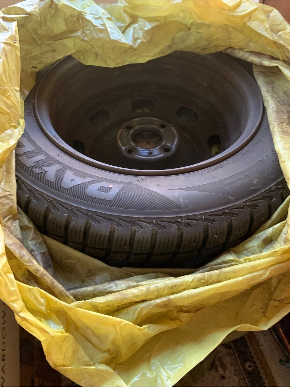 4 pneuri de iarna de iarna Dayton auto Peugeot 307