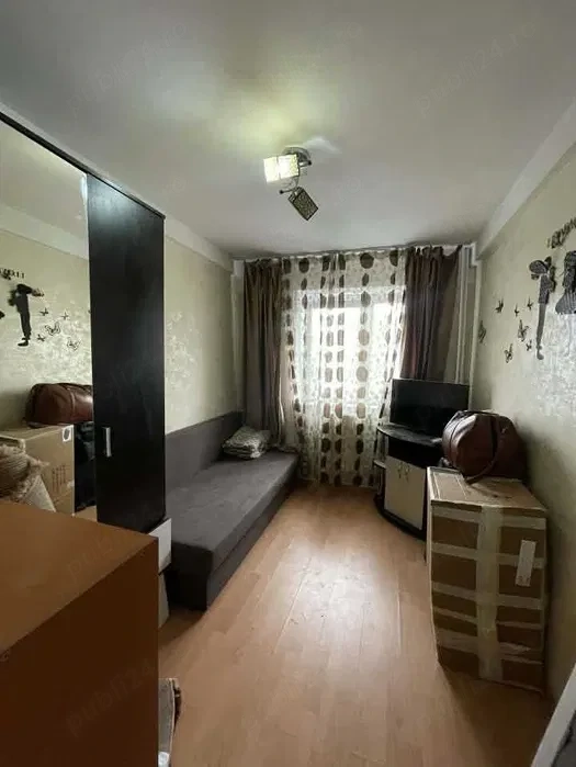 Garsoniera Etaj 3 Zona Burdujeni