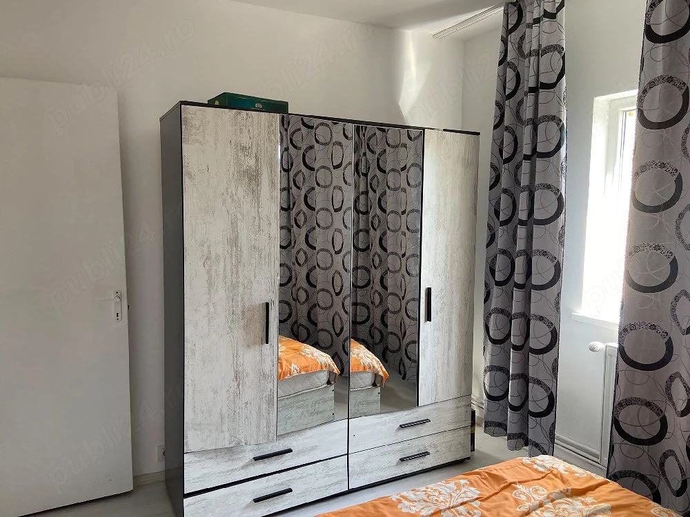 Inchiriez apartament cu 2 camere in zona Soarelui - Timisoara