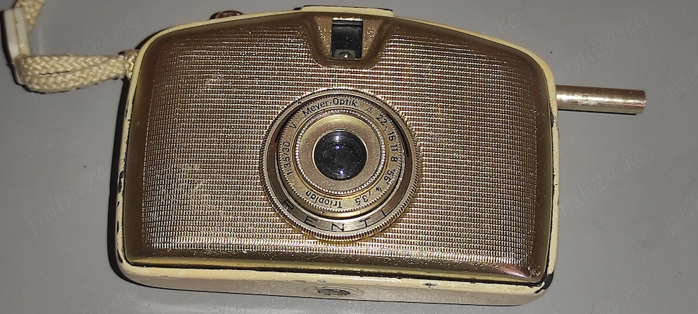 vand.  aparat foto vintage de colectie  PENTI TRIOPLAN  pret 120 ron  in stoc si PENTI DOMIPLAN  pre