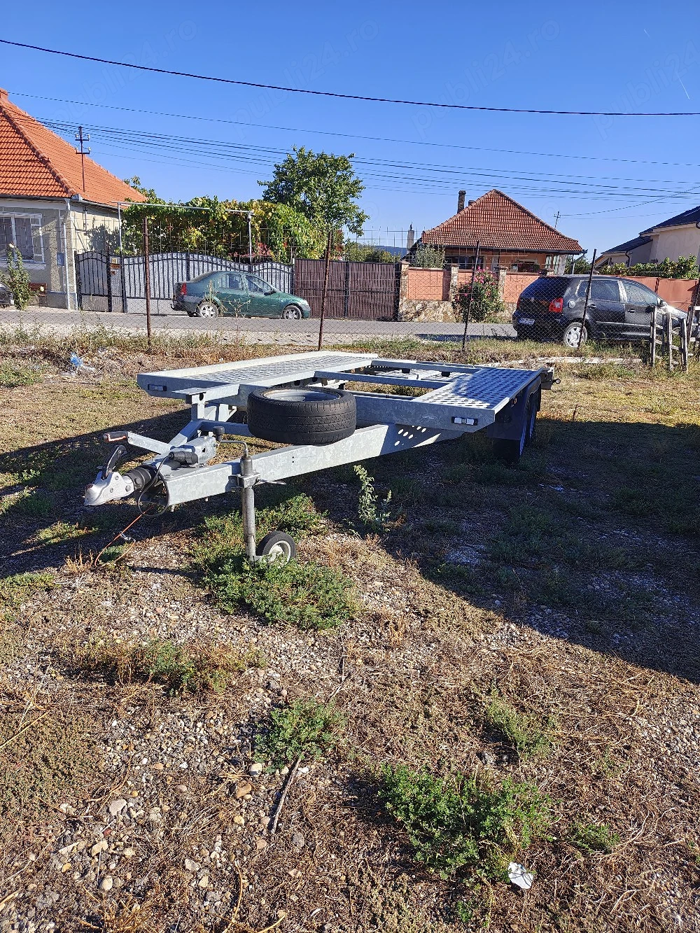 Vand Trailer Gala 2700 kg in stare excelentă 