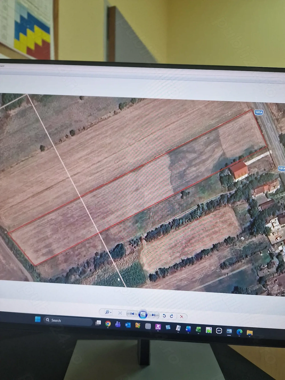 De vanzare teren intravilan, 10 000 metri patrati.