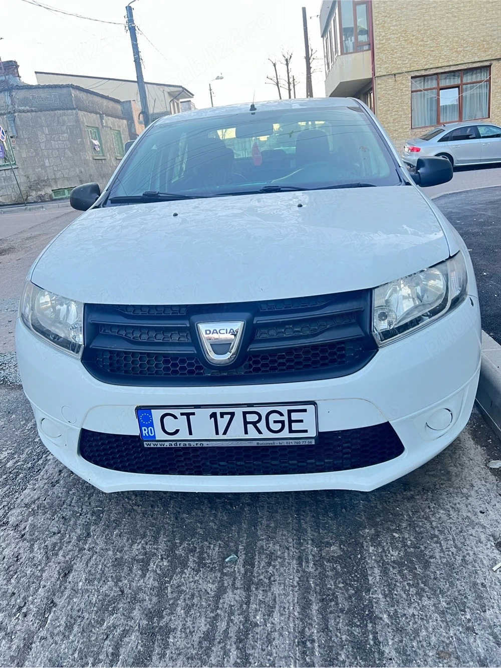 Dacia  Logan  Alba 