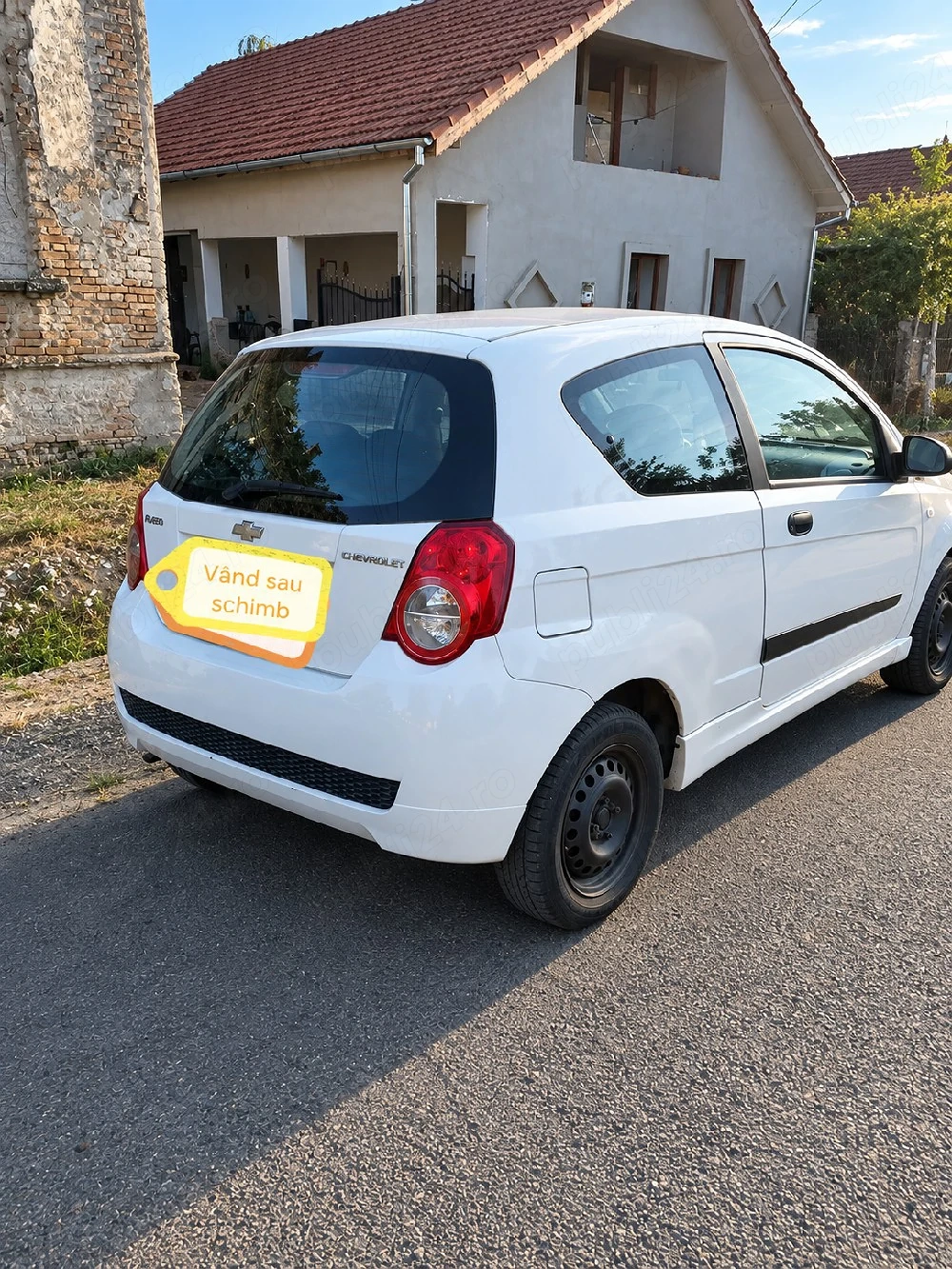 Vand sau schimb chervolet aveo