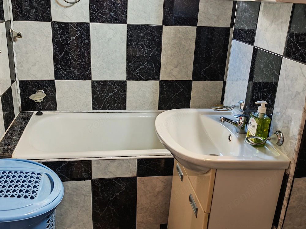 Lipovei-Sever Bocu , 2 camere etajul 2 (4/13)