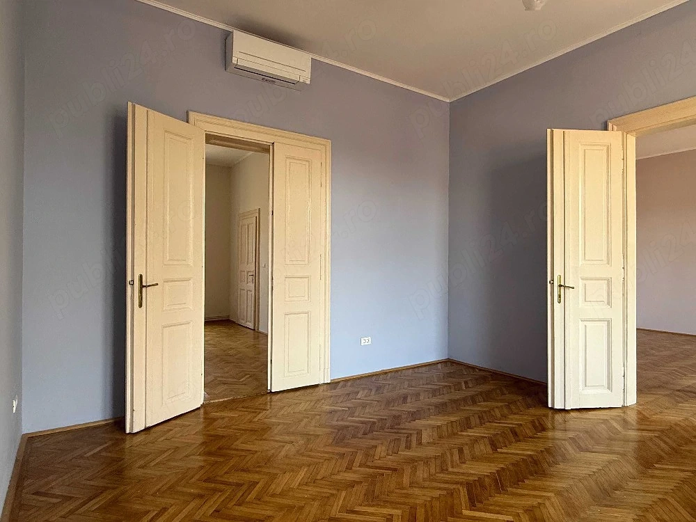 Apartament de lux 5 camere   Clădire istorică, Timișoara